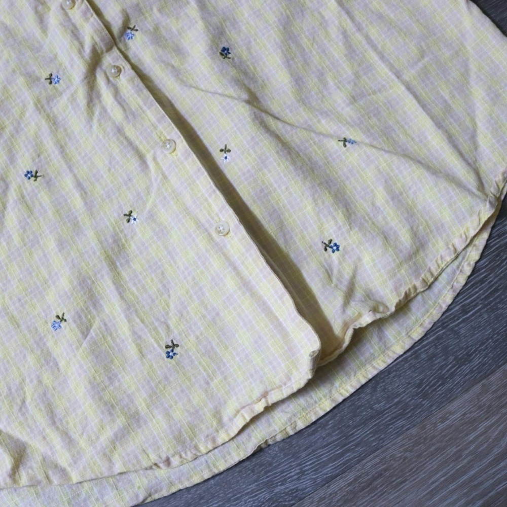 Simple Garden Cascade Blues Collared Button Up Ye… - image 7